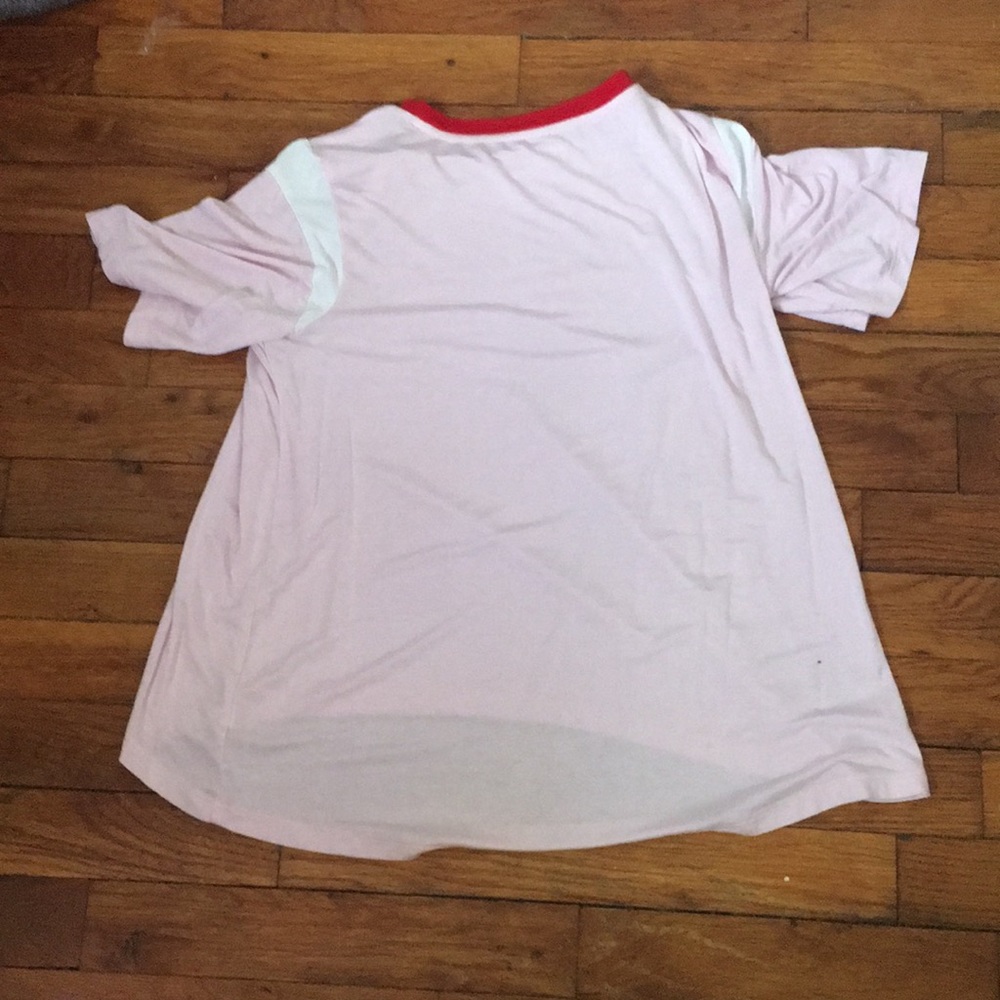 Old navy t-shirt